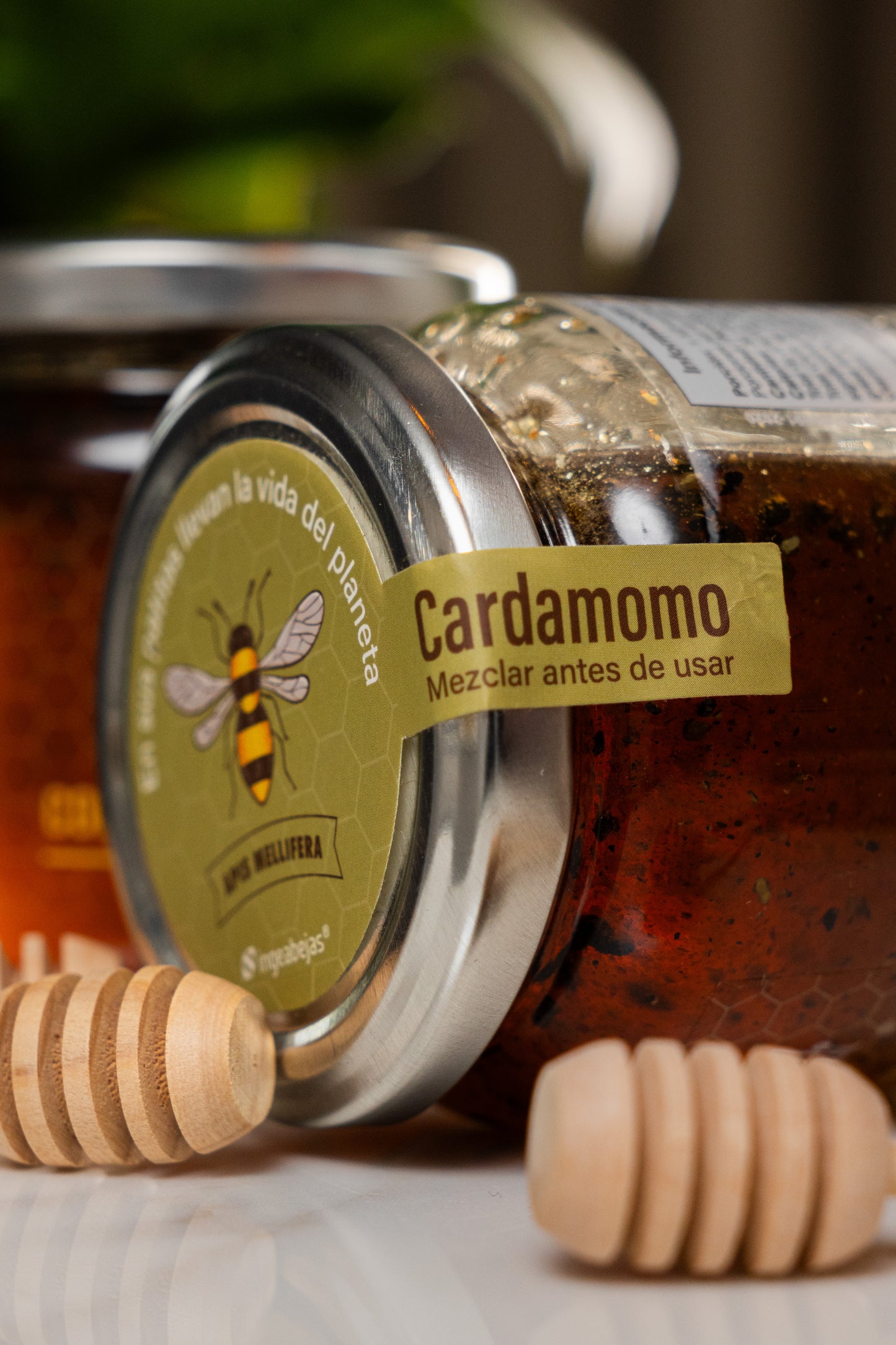 Miel de abejas con cardamomo